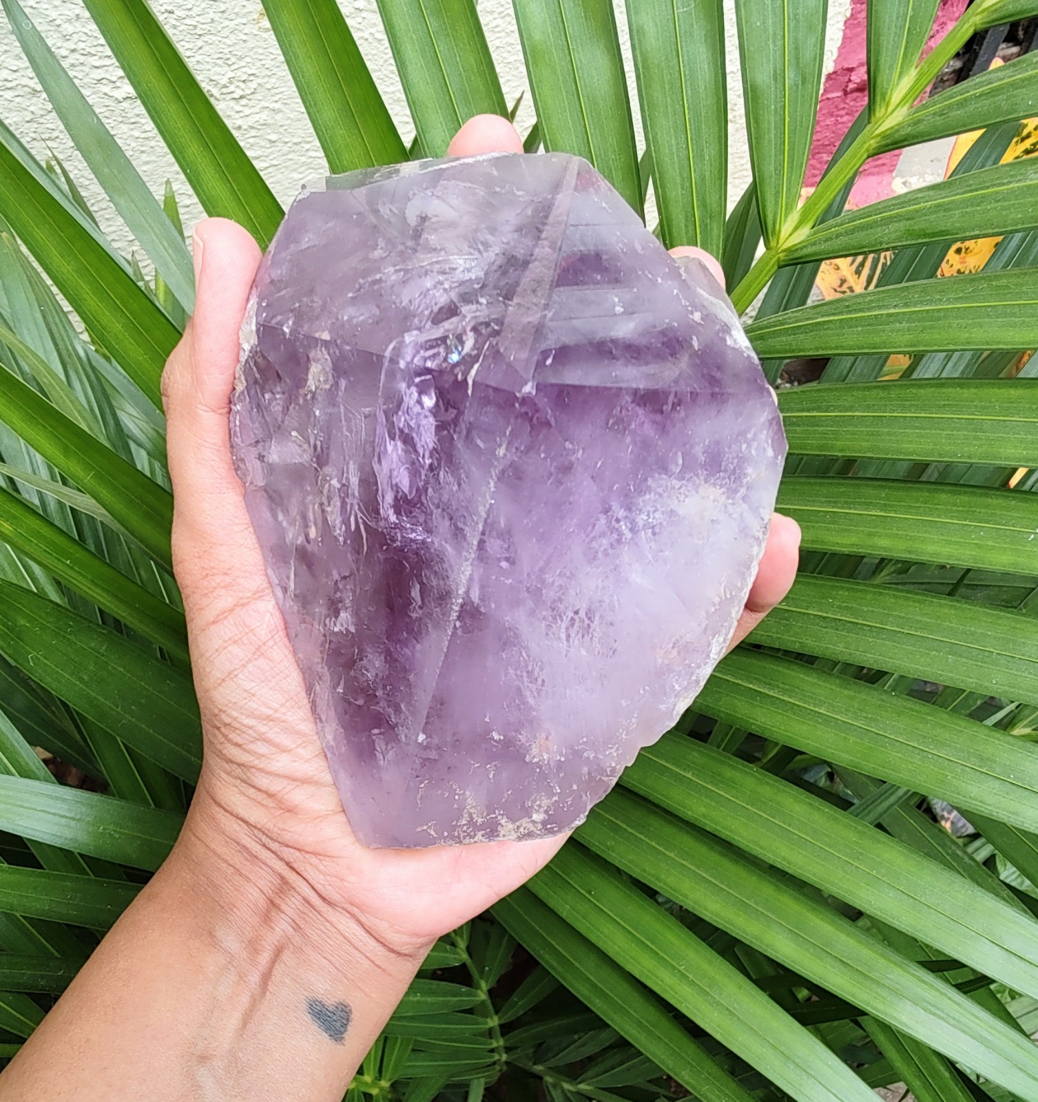 Natural Amethyst Crystals in Mumbai