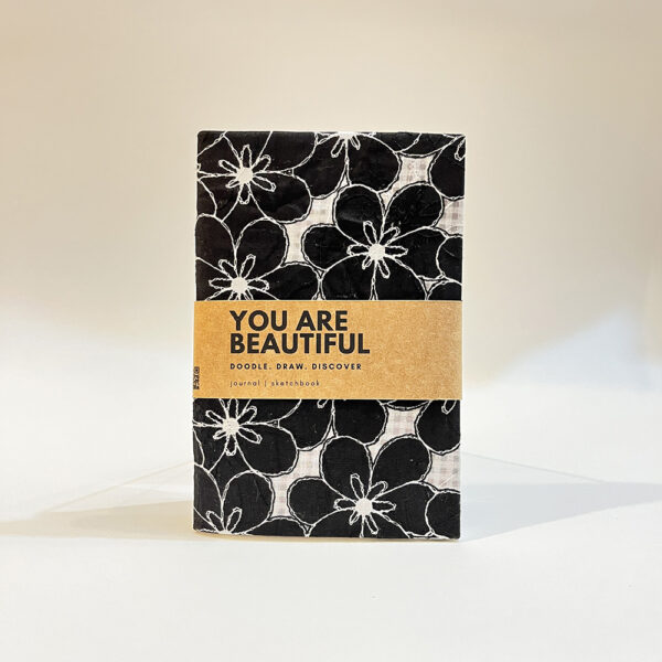 A6 MONOCHROME COTTON FLOWER BLANK JOURNAL | SKETCHBOOK